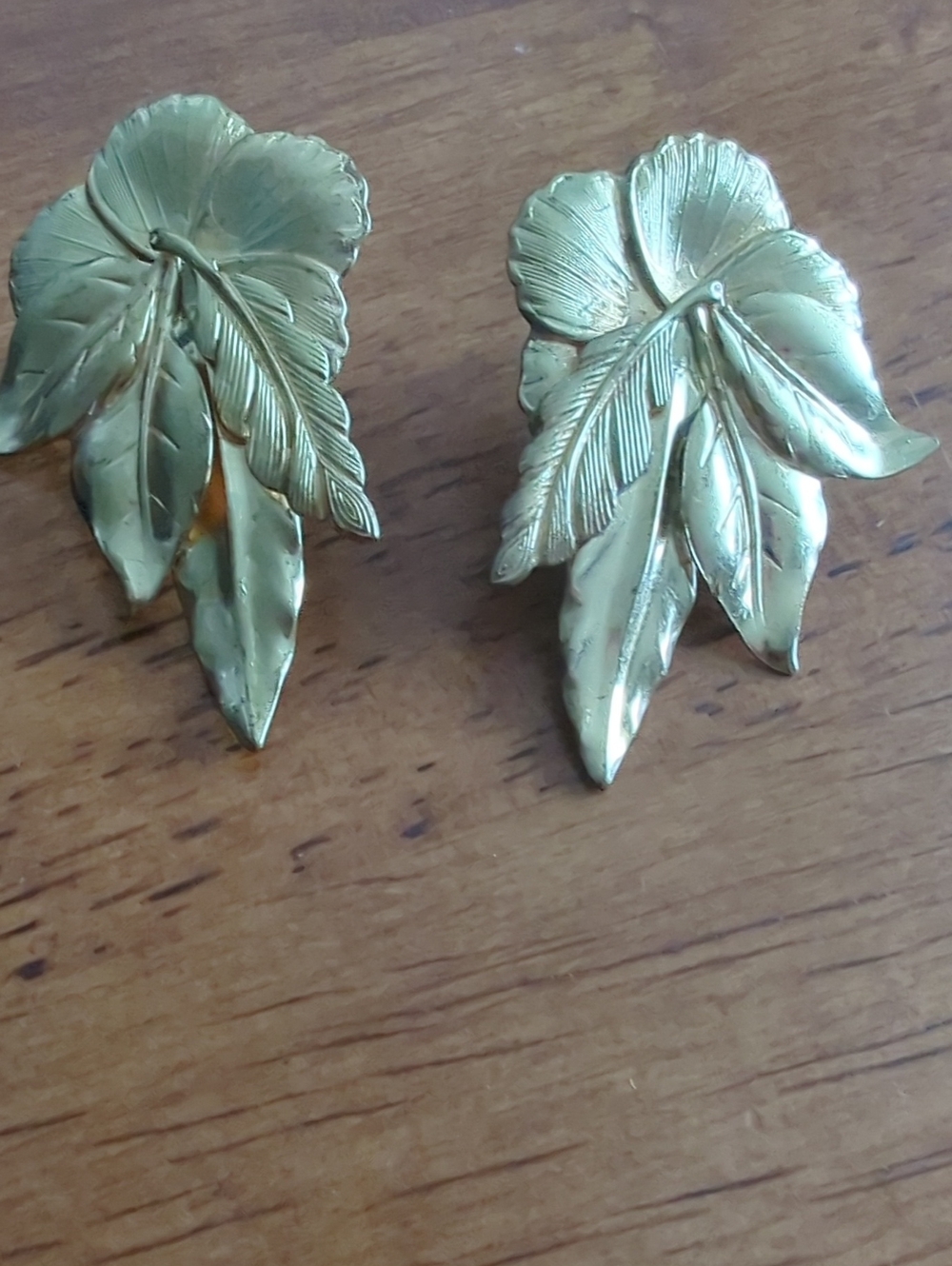 Vintage-Inspired Gold Leaf Cluster Earrings